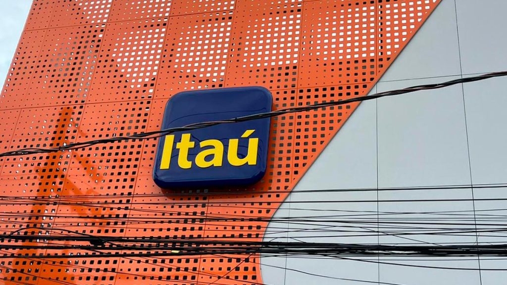 ÓTIMA NOTÍCIA Para os Clientes do Itaú, Banco está Liberando EMPRÉSTIMOS, com a primeira parcela para três meses